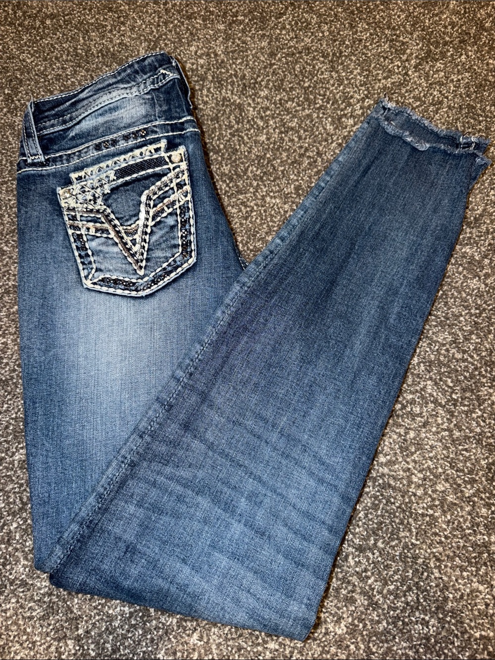 Vigoss Boyfriend Heritage Fit Embellished Pocket Skinny Jeans Raw Hem size 2
